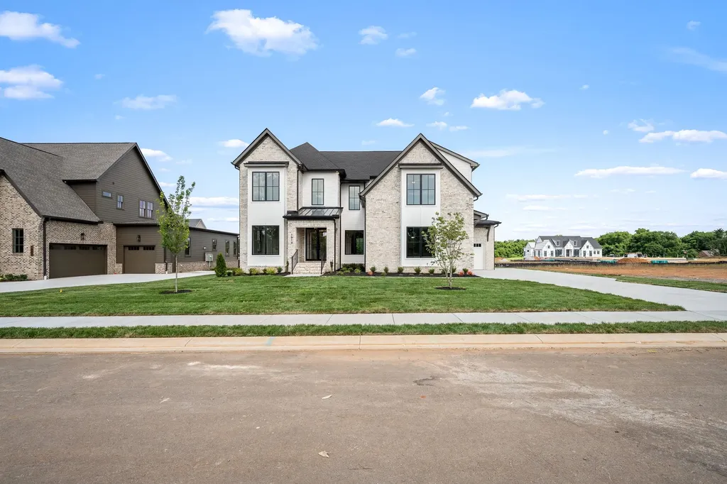 1918 Gene Dixon Drive Murfreesboro TN 37129
