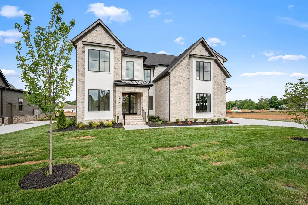 1918 Gene Dixon Drive Murfreesboro TN 37129