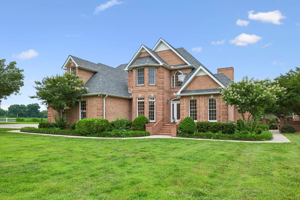 3539 Liberty Road Winchester TN 37398