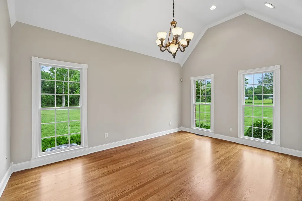 3539 Liberty Road Winchester TN 37398