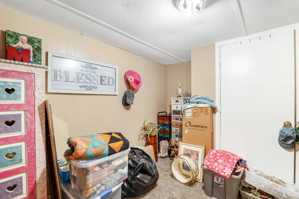 6016 Highland Road Orlinda TN 37141
