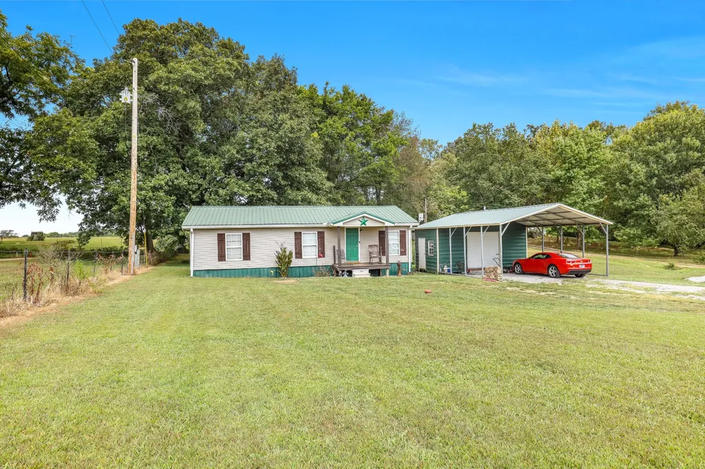 6016 Highland Road Orlinda TN 37141