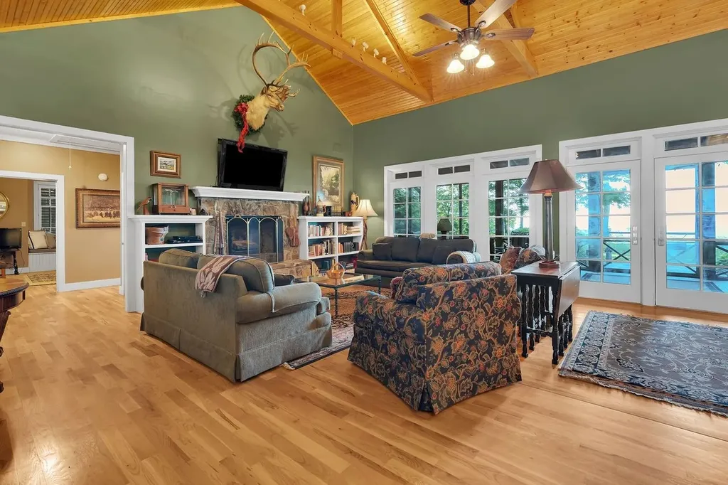 80 Unaka Drive Monteagle TN 37356