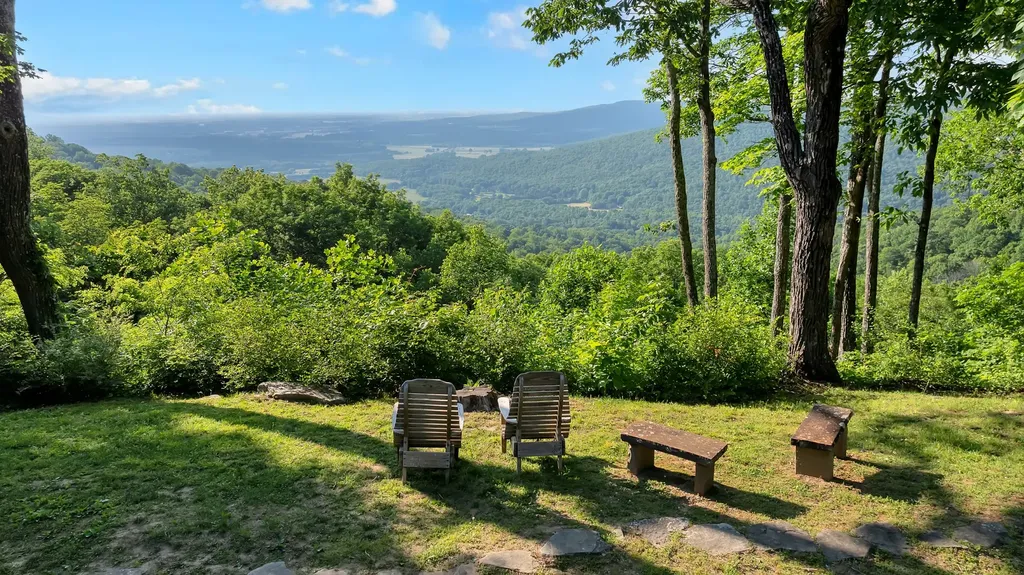 80 Unaka Drive Monteagle TN 37356