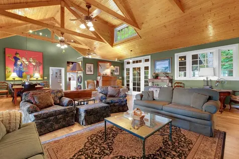 80 Unaka Drive Monteagle TN 37356