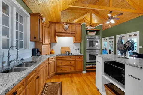 80 Unaka Drive Monteagle TN 37356
