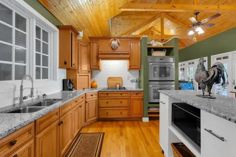 80 Unaka Drive Monteagle TN 37356
