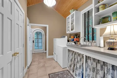 80 Unaka Drive Monteagle TN 37356