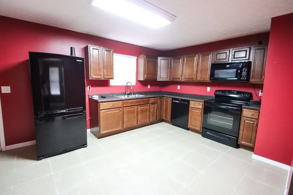 2464 Mcminnville Highway Sparta TN 38583