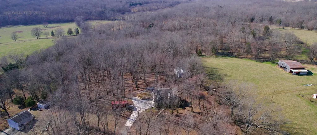 3883 Dobbins Pike Portland TN 37148