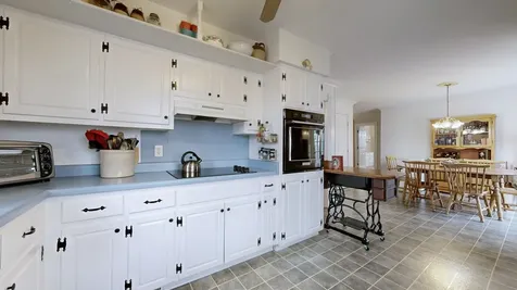 3883 Dobbins Pike Portland TN 37148