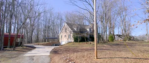 3883 Dobbins Pike Portland TN 37148