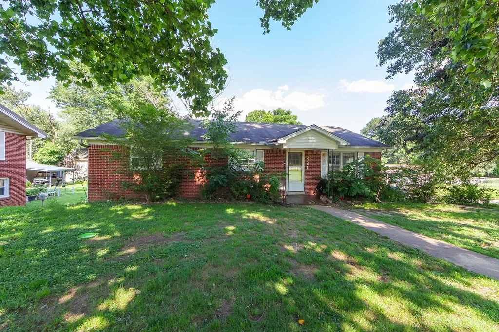 624 N 30th Avenue Humboldt TN 38343