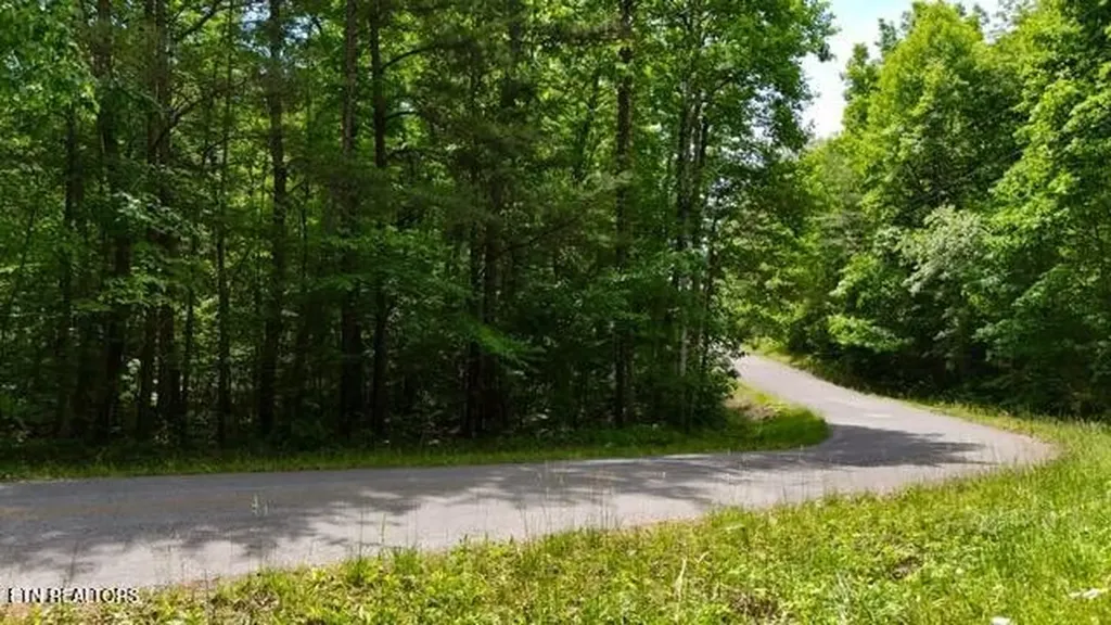 3738 T Crowe Circle Soddy Daisy TN 37379