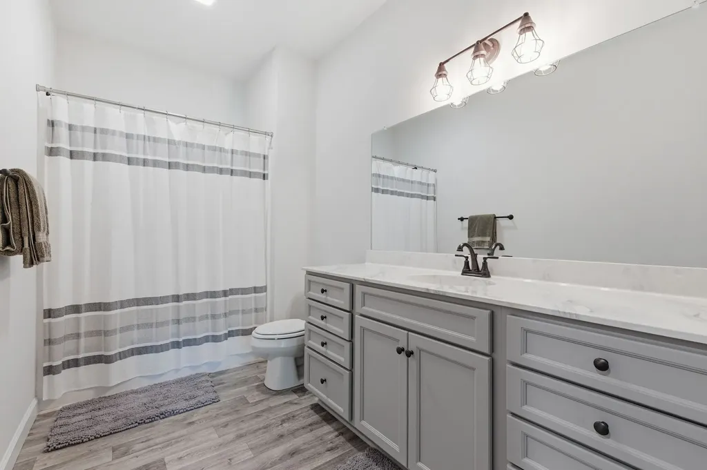 896 Hawkins Road White Bluff TN 37187
