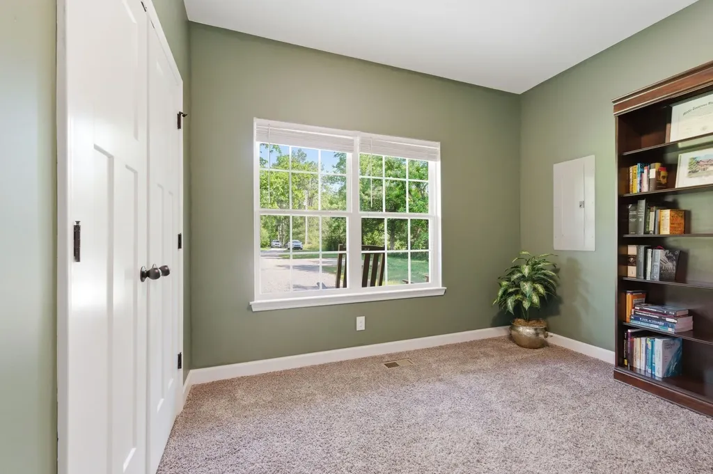 896 Hawkins Road White Bluff TN 37187