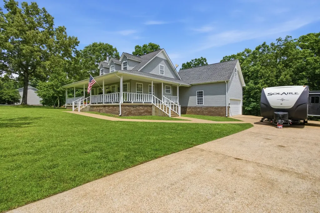 131 Pin Oaks Lane Hohenwald TN 38462