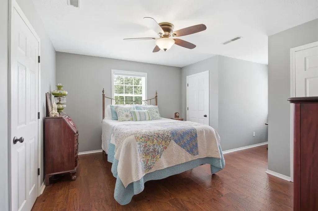 131 Pin Oaks Lane Hohenwald TN 38462