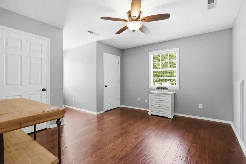 131 Pin Oaks Lane Hohenwald TN 38462