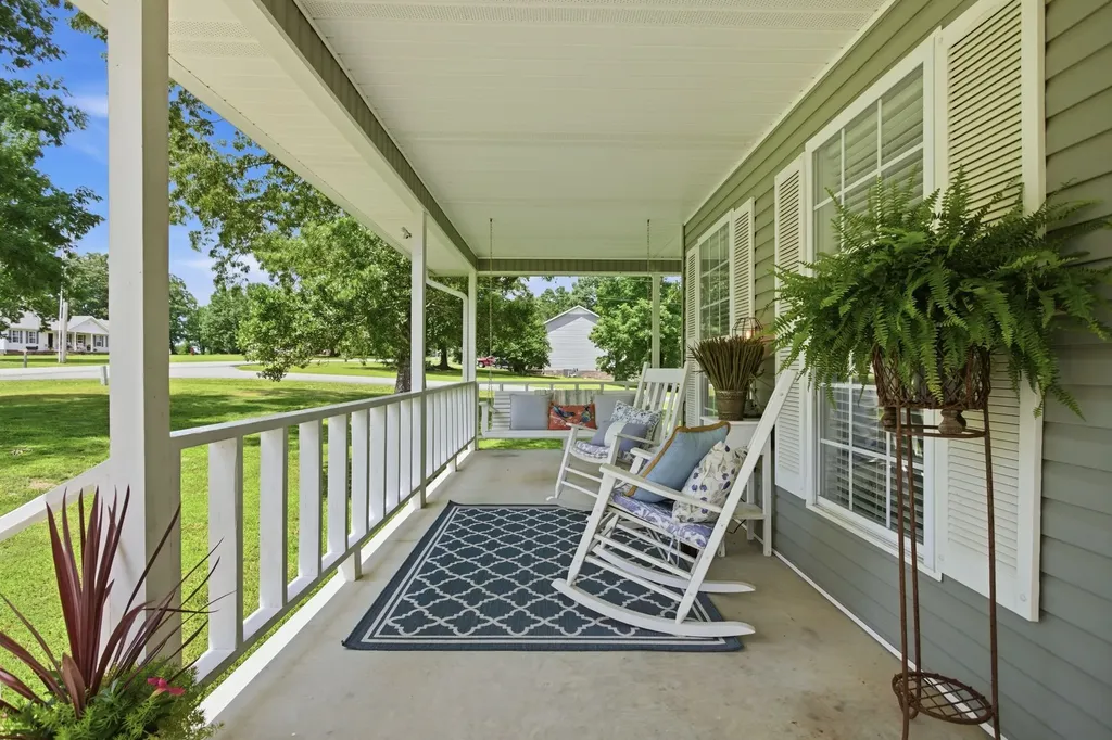 131 Pin Oaks Lane Hohenwald TN 38462