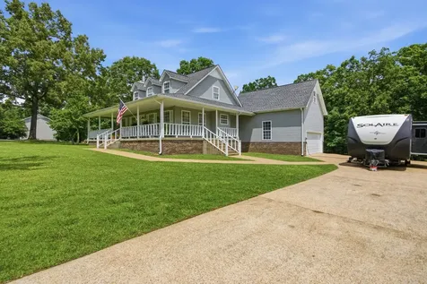 131 Pin Oaks Lane Hohenwald TN 38462