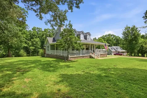 131 Pin Oaks Lane Hohenwald TN 38462