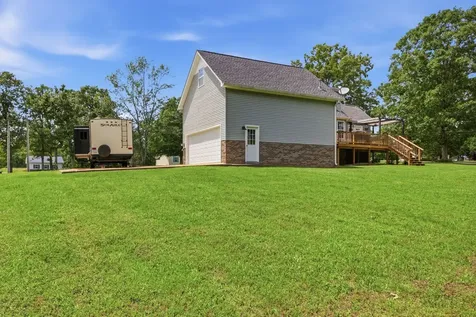 131 Pin Oaks Lane Hohenwald TN 38462