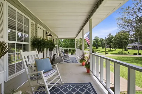131 Pin Oaks Lane Hohenwald TN 38462