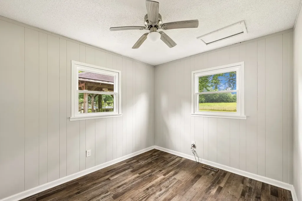 551 W 1st Street Hillsboro TN 37342