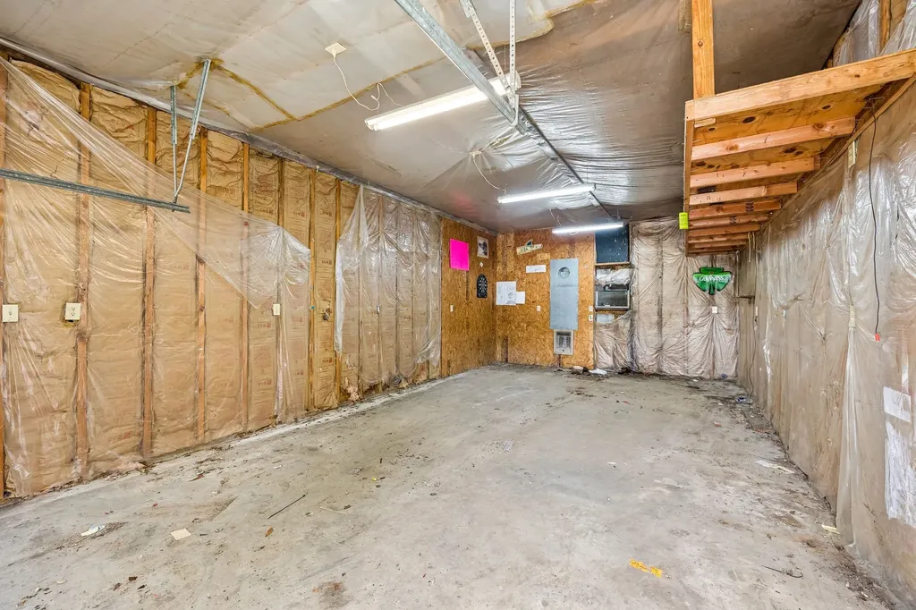 551 W 1st Street Hillsboro TN 37342