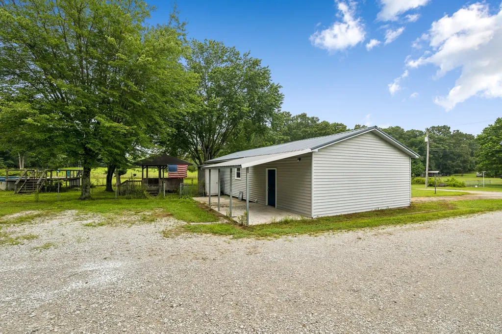 551 W 1st Street Hillsboro TN 37342