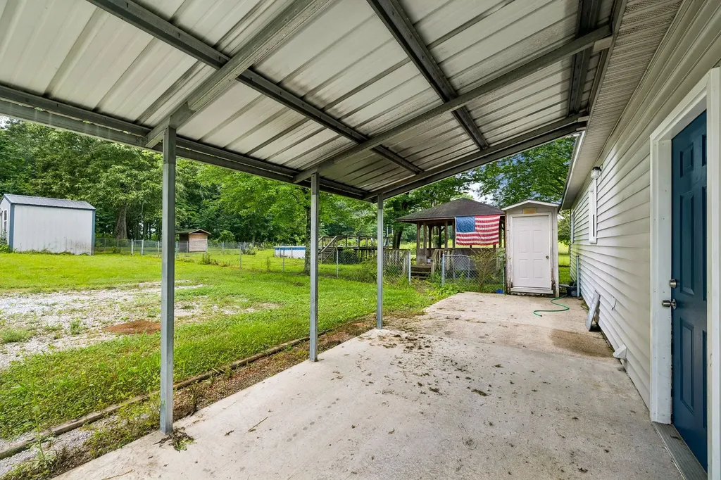 551 W 1st Street Hillsboro TN 37342