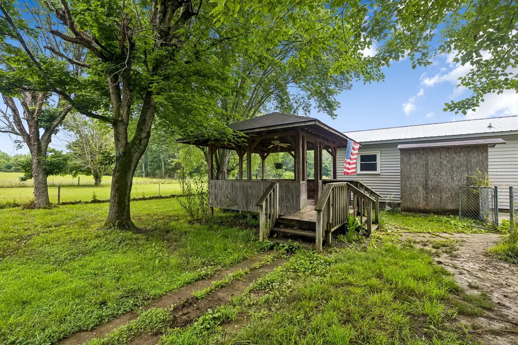 551 W 1st Street Hillsboro TN 37342