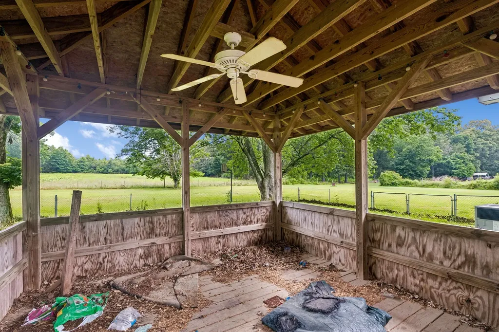 551 W 1st Street Hillsboro TN 37342