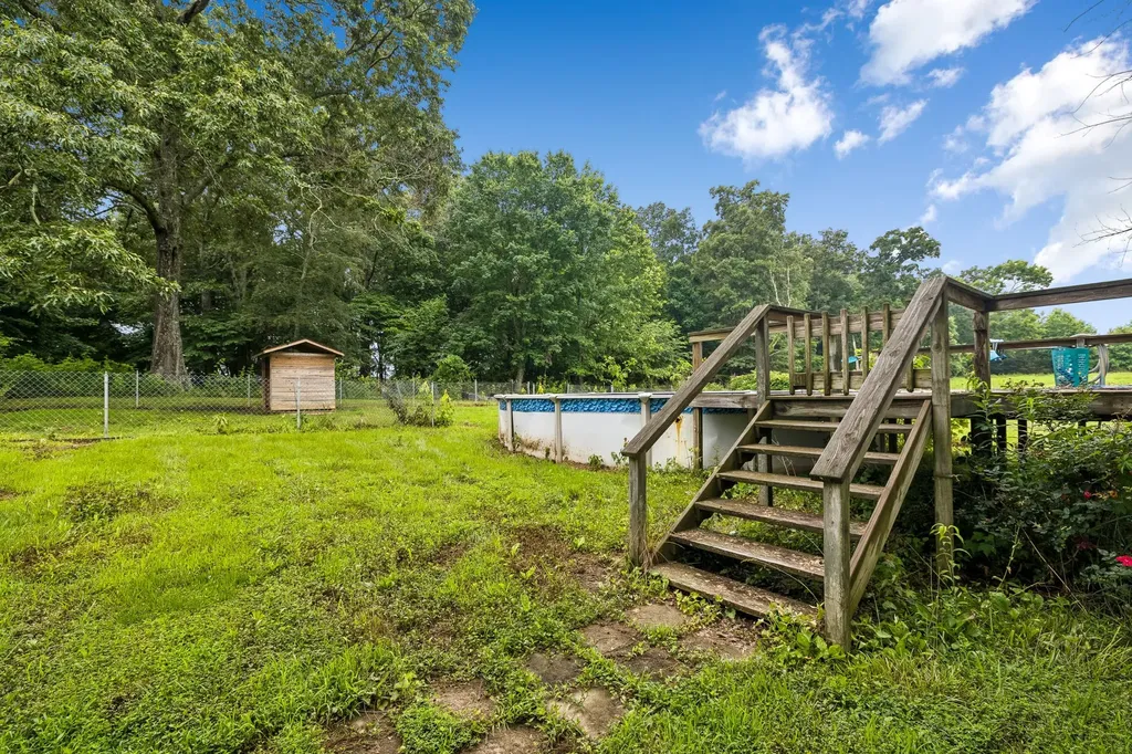 551 W 1st Street Hillsboro TN 37342