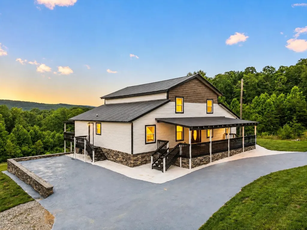 198 Spring Road Spring City TN 37381