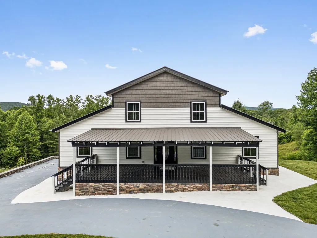 198 Spring Road Spring City TN 37381