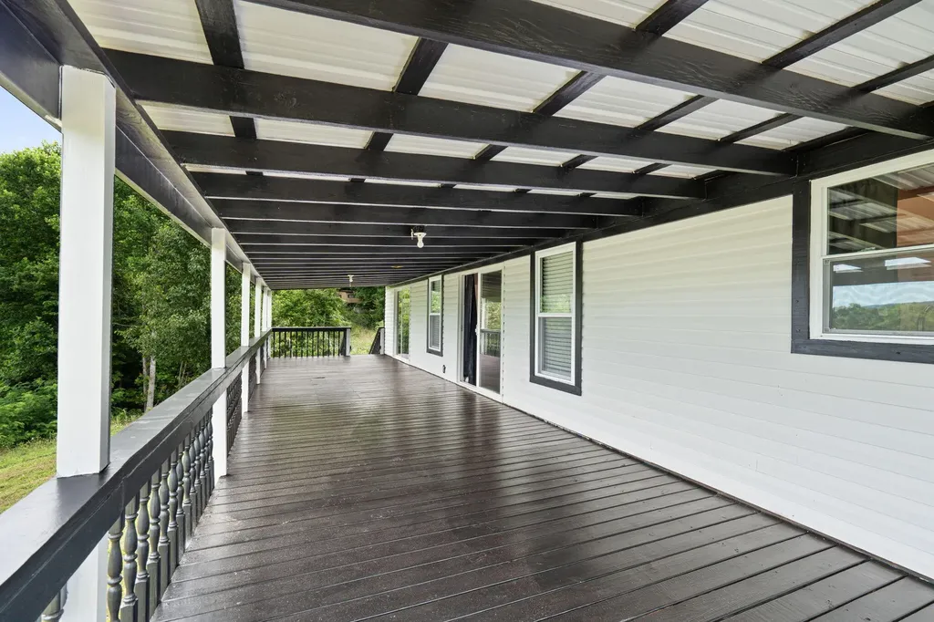 198 Spring Road Spring City TN 37381
