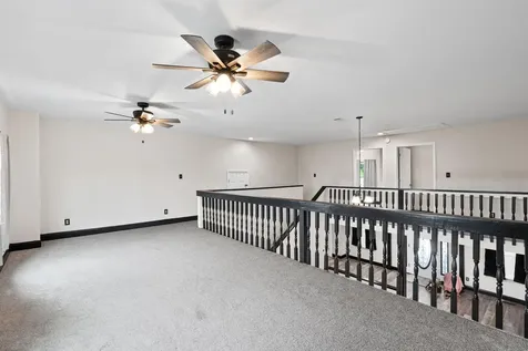 198 Spring Road Spring City TN 37381