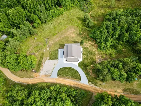 198 Spring Road Spring City TN 37381