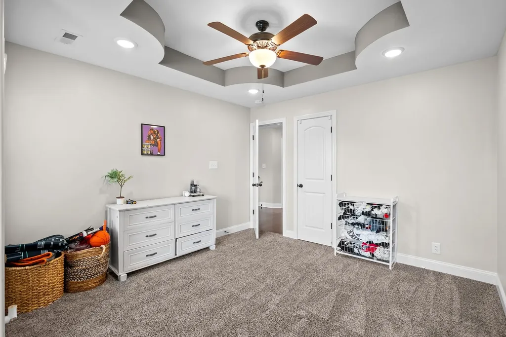 295 Castleton Court Clarksville TN 37043
