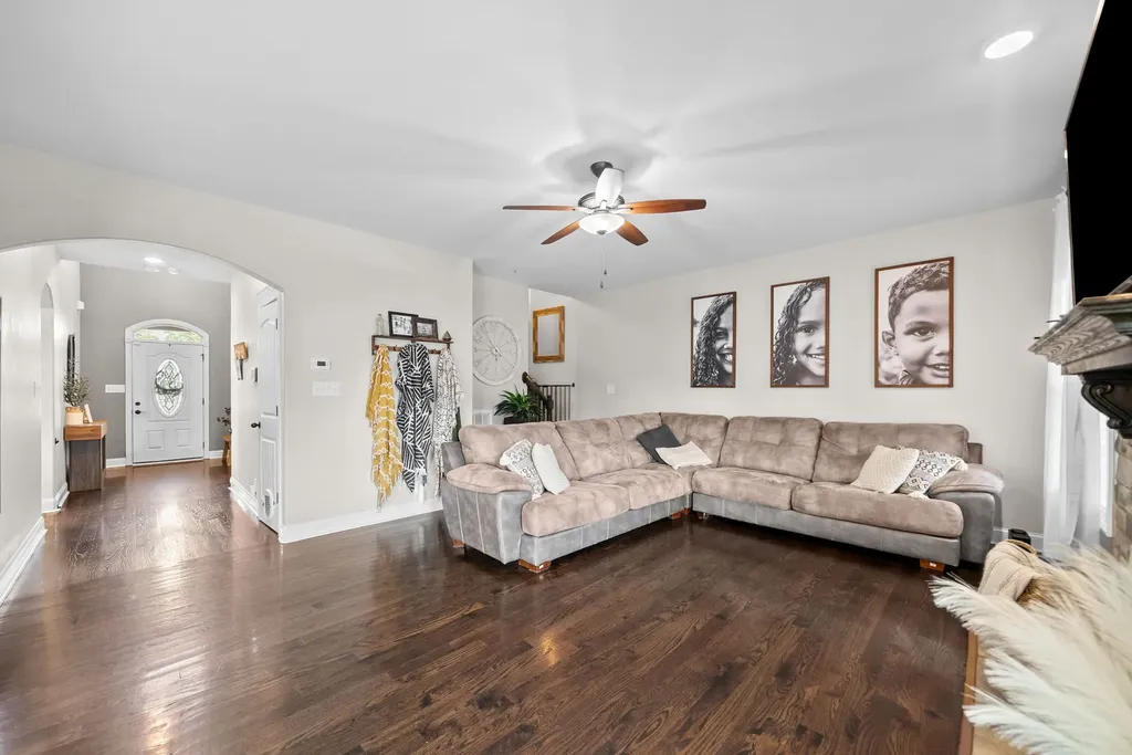 295 Castleton Court Clarksville TN 37043