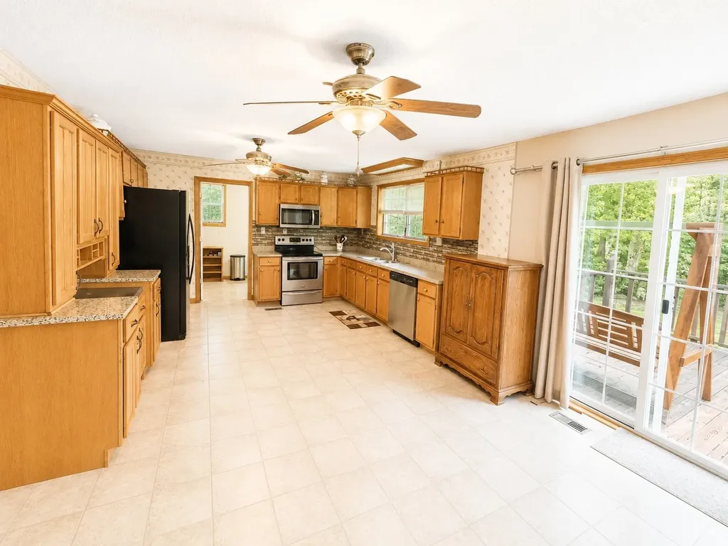 875 New Friendship Road Buena Vista TN 38318