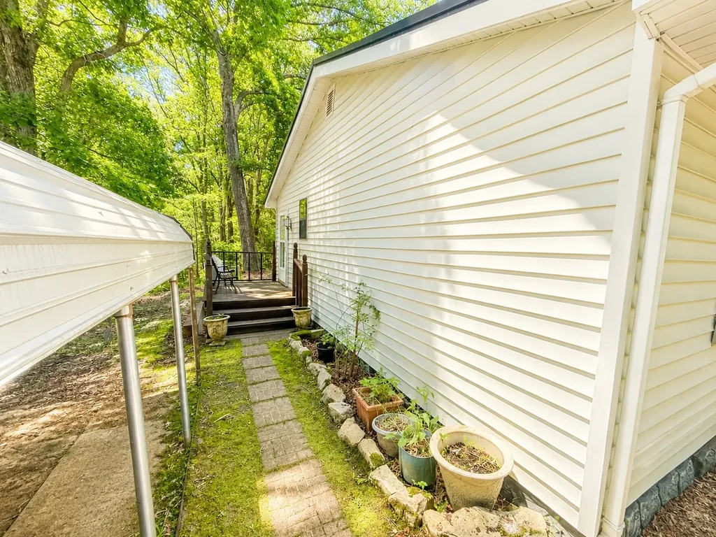 875 New Friendship Road Buena Vista TN 38318
