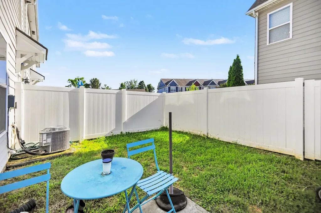 414 Manor Row Pleasant View TN 37146