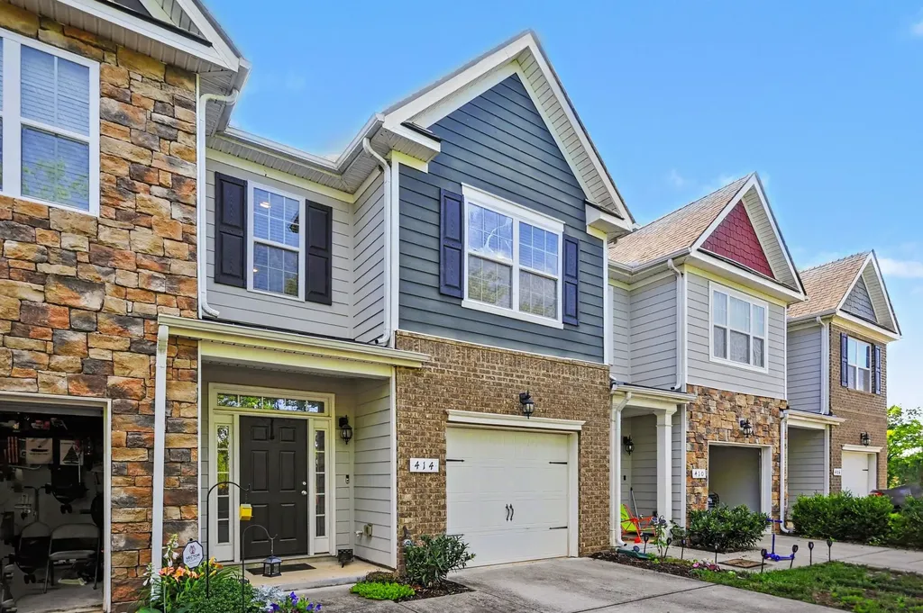414 Manor Row Pleasant View TN 37146