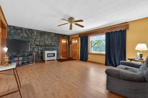 697 Bottom Road Palmer TN 37365