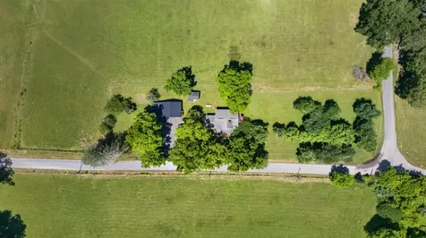 697 Bottom Road Palmer TN 37365