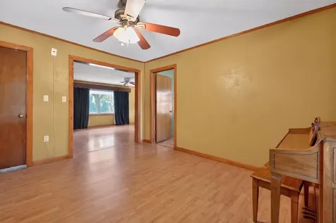 697 Bottom Road Palmer TN 37365