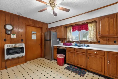 697 Bottom Road Palmer TN 37365